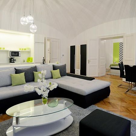 Varkapitany Apartman Eger Ngoại thất bức ảnh