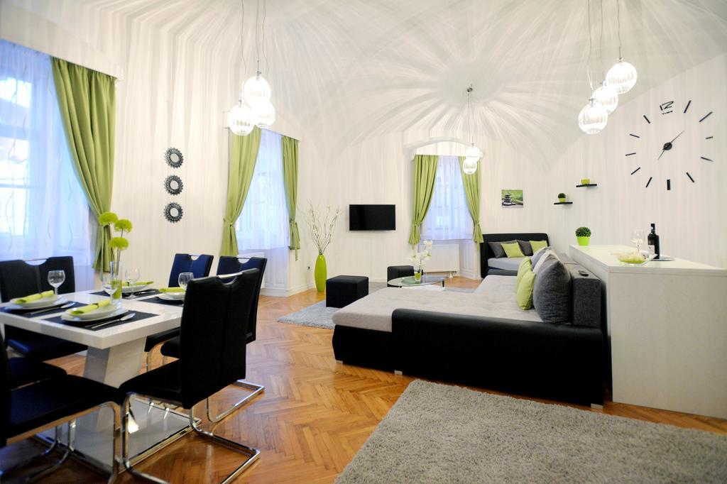 Varkapitany Apartman Eger Ngoại thất bức ảnh